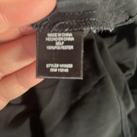 Double zero sheer top with gold accents size medium item 06-04 - Picture 8 of 9